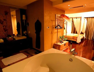 哈尔滨养生会所的黄昏恋：当爱情遇上八十岁